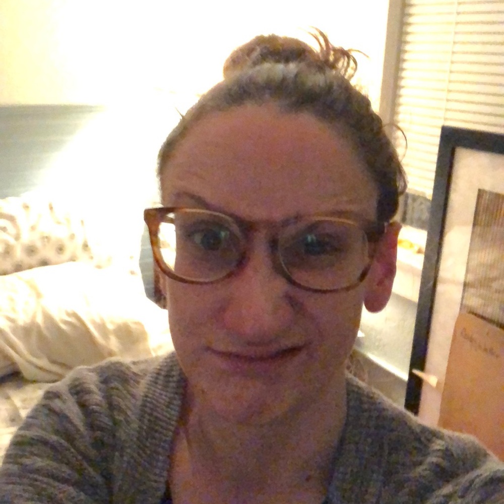 Meet your Posher, Lauren